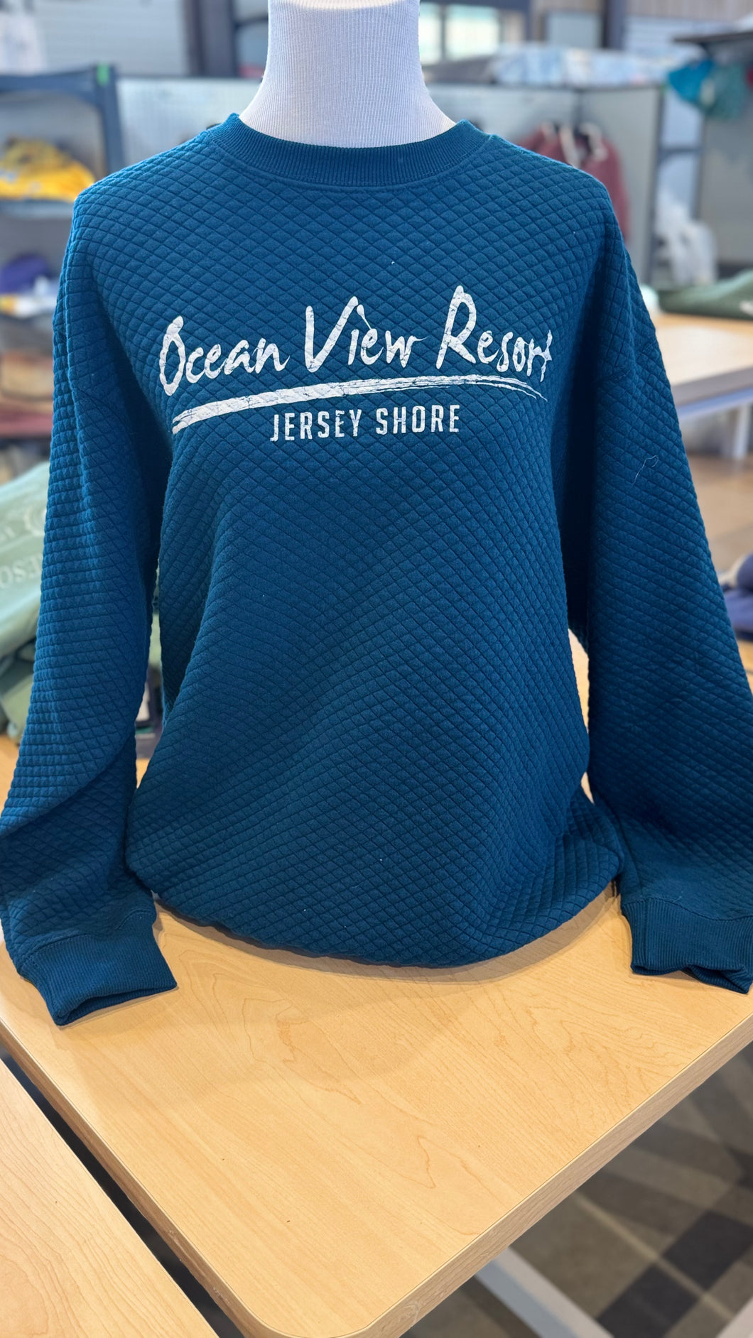 ADULT DIAMOND WEAVE CREWNECK